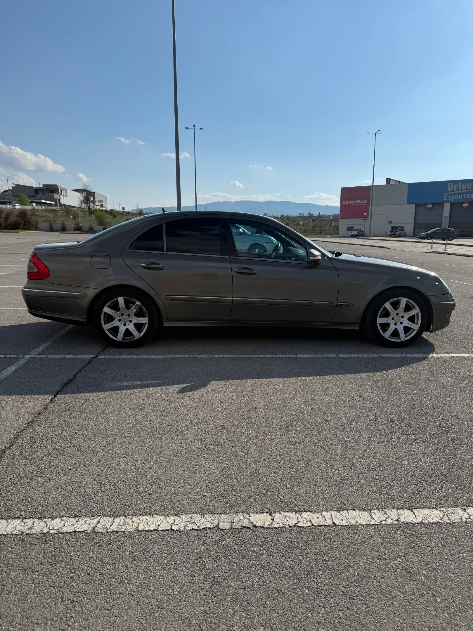 Mercedes-Benz E 220 Mercedes E220, снимка 8 - Автомобили и джипове - 55091454