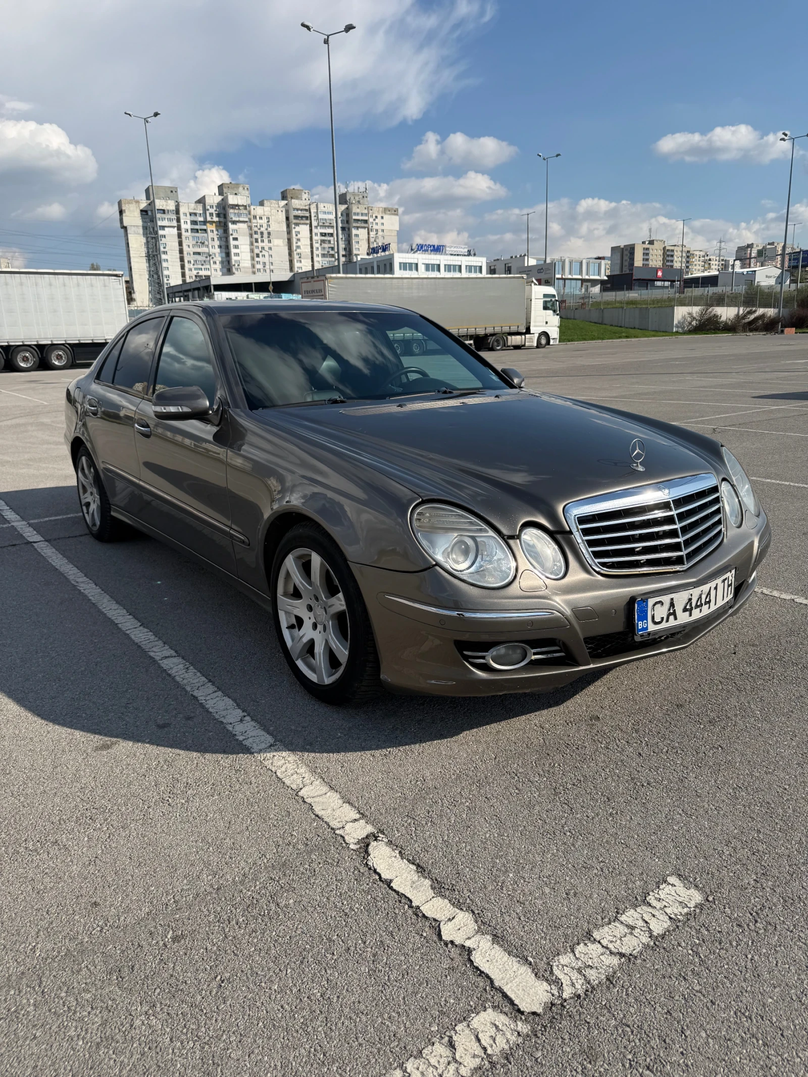 Mercedes-Benz E 220 Mercedes E220, снимка 7 - Автомобили и джипове - 55091454