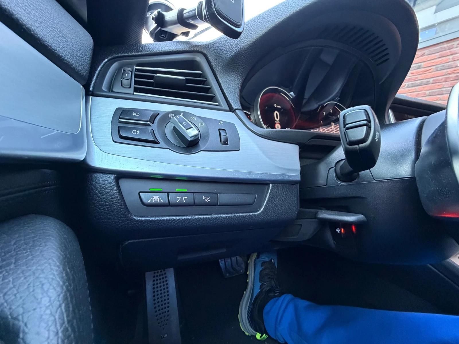 BMW 535 Facelift , снимка 16 - Автомобили и джипове - 55437599
