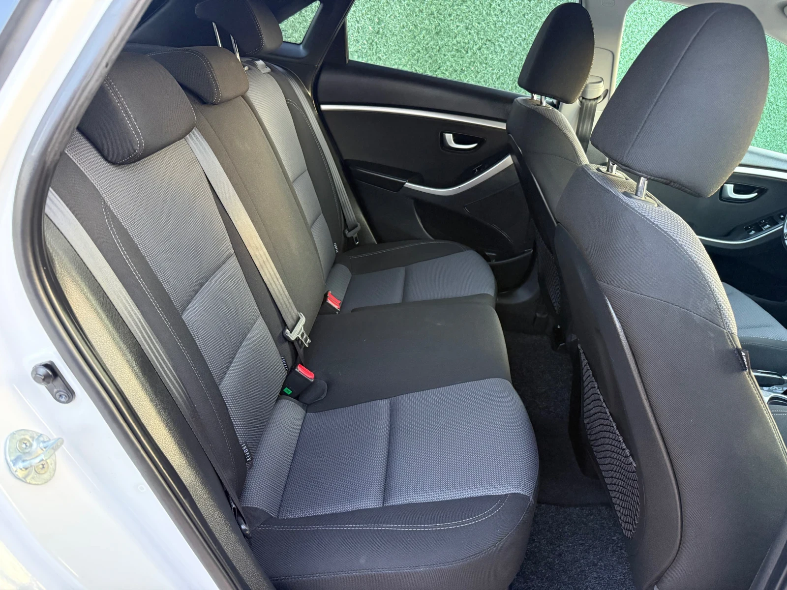 Hyundai I30 1.4CRDI* 90К.С* EURO5* 127.500km-ORIGINAL* NEW, снимка 13 - Автомобили и джипове - 55729425