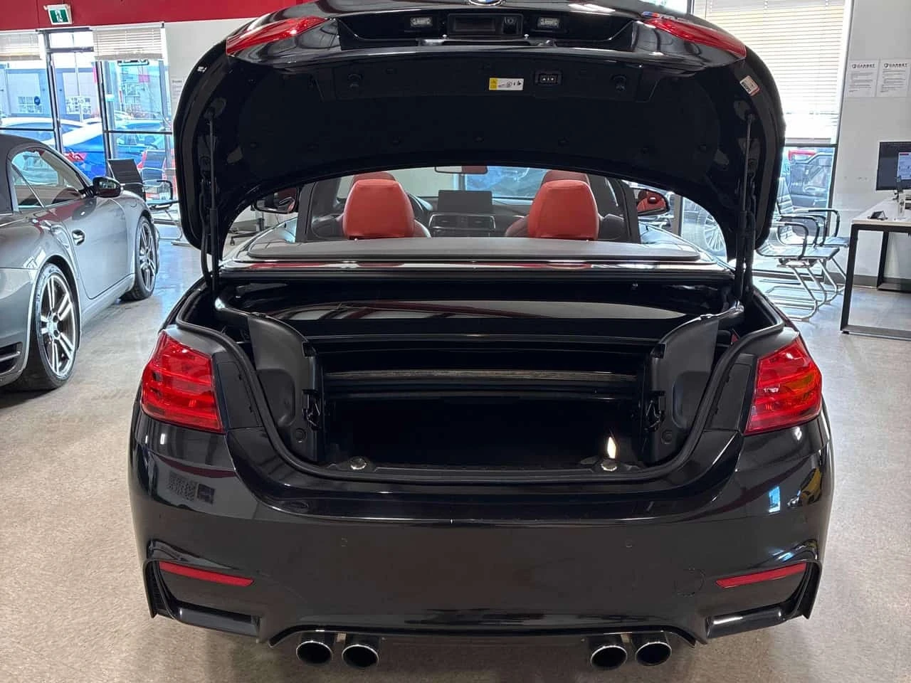 BMW M4 * CARFAX * H/K ����� * CAR PLAY *  | Mobile.bg � ����������� 12