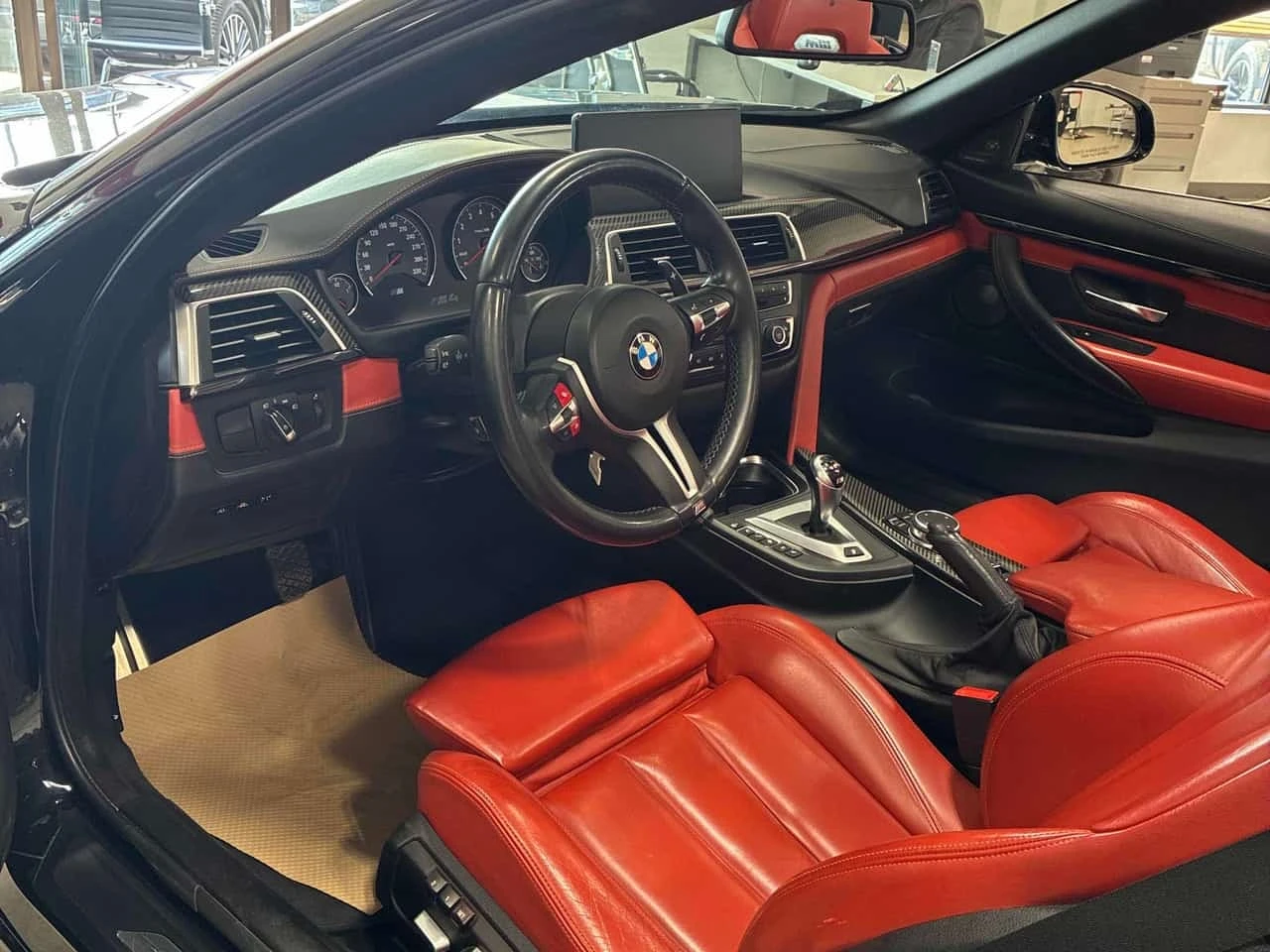 BMW M4 * CARFAX * H/K ����� * CAR PLAY *  | Mobile.bg � ����������� 6