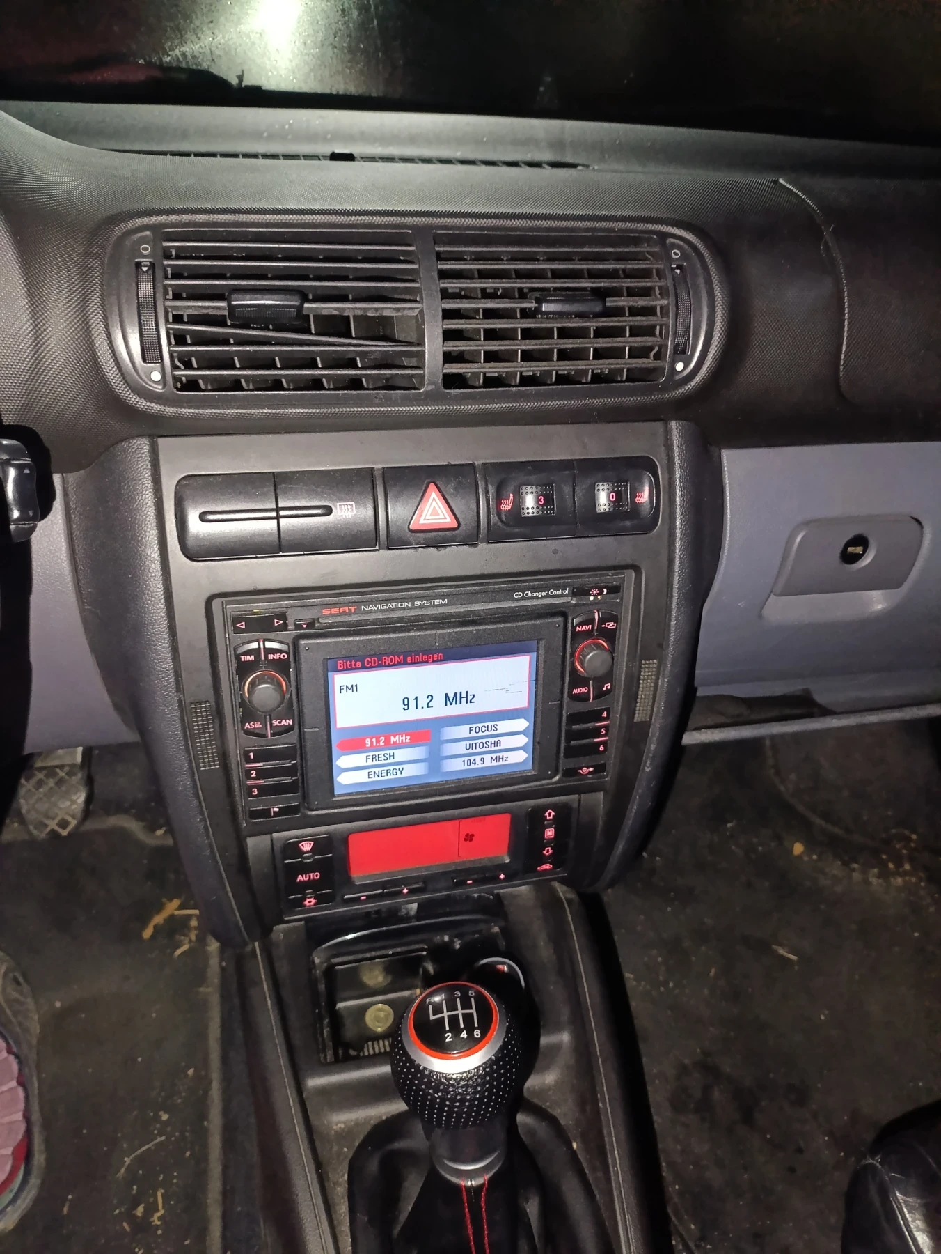 Seat Leon, снимка 8 - Автомобили и джипове - 56729307