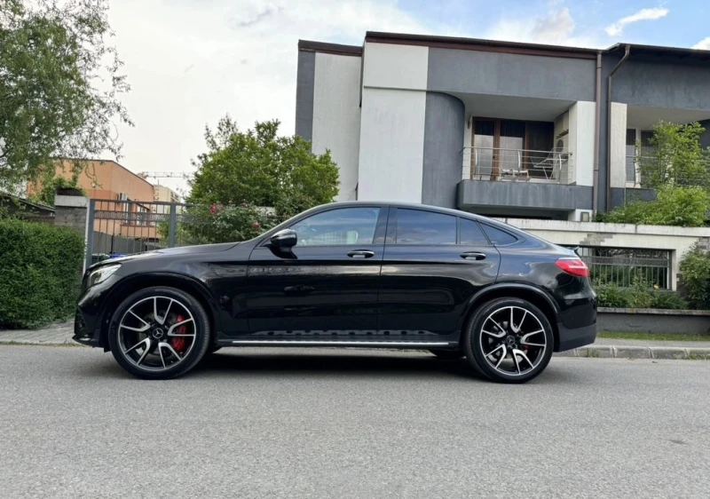 Mercedes-Benz GLC 43 AMG Coupe AMG-Line, снимка 2 - Автомобили и джипове - 48406560