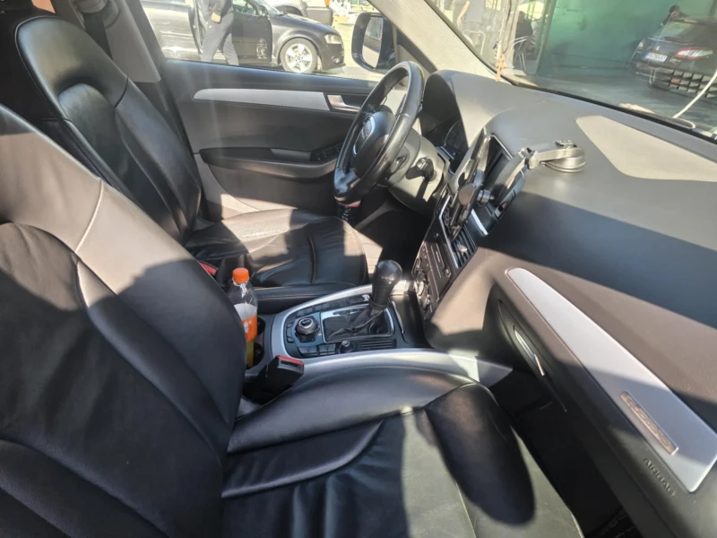 Audi Q5, снимка 8 - Автомобили и джипове - 52449026