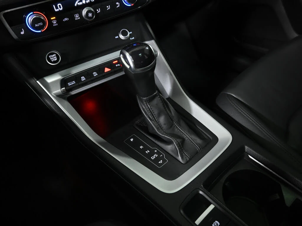 Audi Q3 Premium Plus* CARFAX* * (  ) | Mobile.bg   13