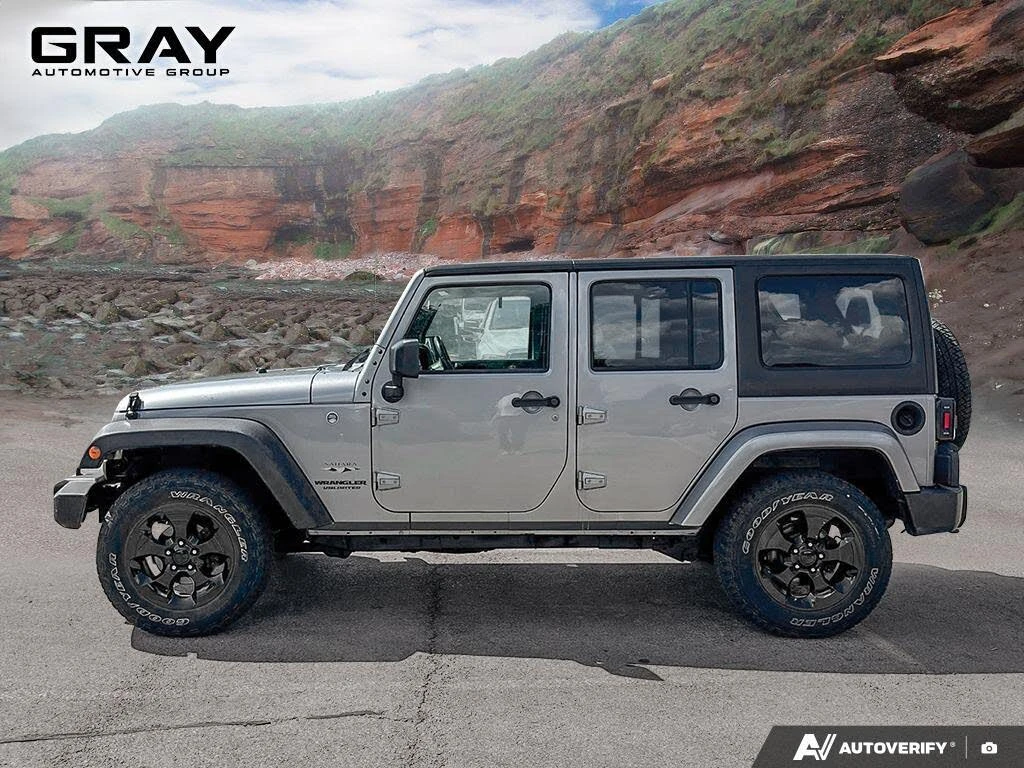 Jeep Wrangler * Unlimited Sahara 4WDАвтоКреди* (ЦЕНА ДО БГ) - изображение 2