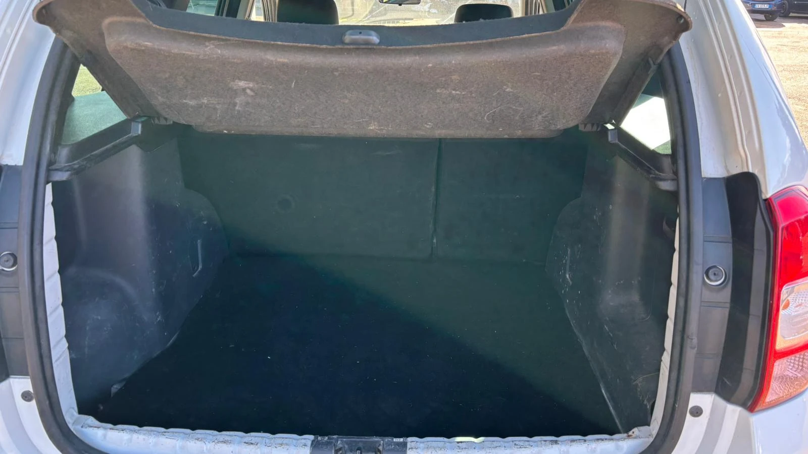 Dacia Duster 1.6 �a�  ������ | Mobile.bg � ����������� 9