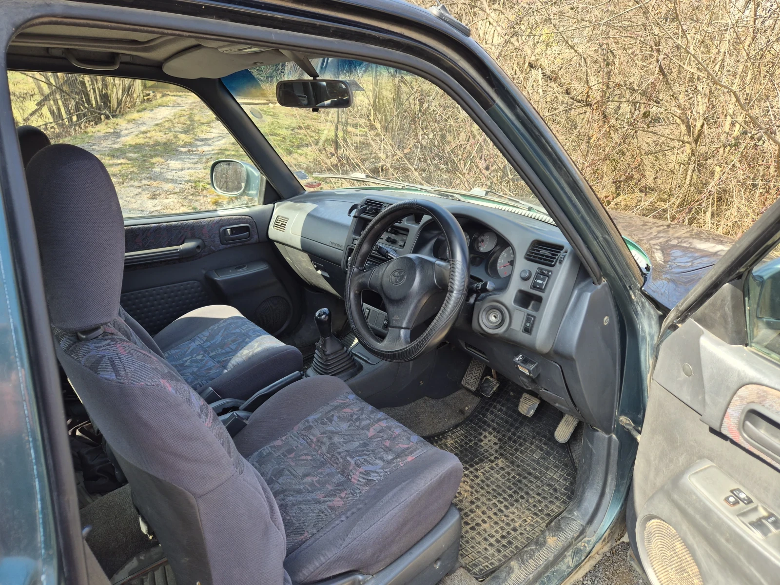Toyota Rav4, снимка 4 - Автомобили и джипове - 53747720