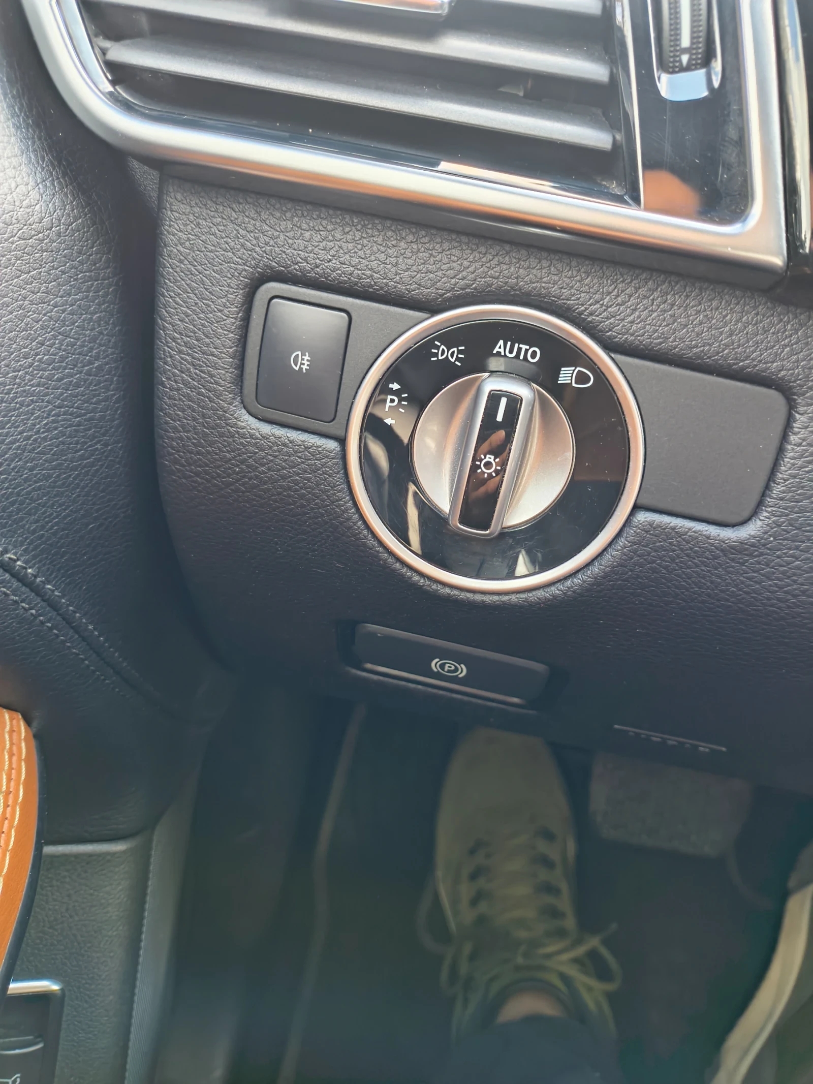 Mercedes-Benz GLS 500, снимка 16 - Автомобили и джипове - 53868625