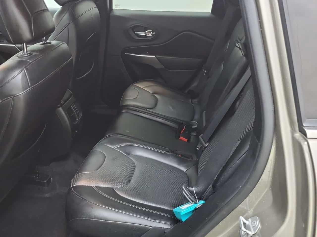 Jeep Cherokee * LIMITED * CARFAX * ПАНОРАМА * , снимка 13 - Автомобили и джипове - 53964570