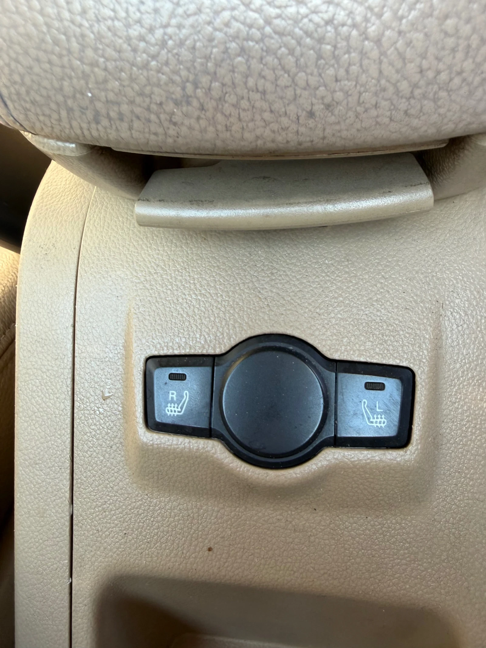 Chevrolet Captiva, снимка 13 - Автомобили и джипове - 54314929