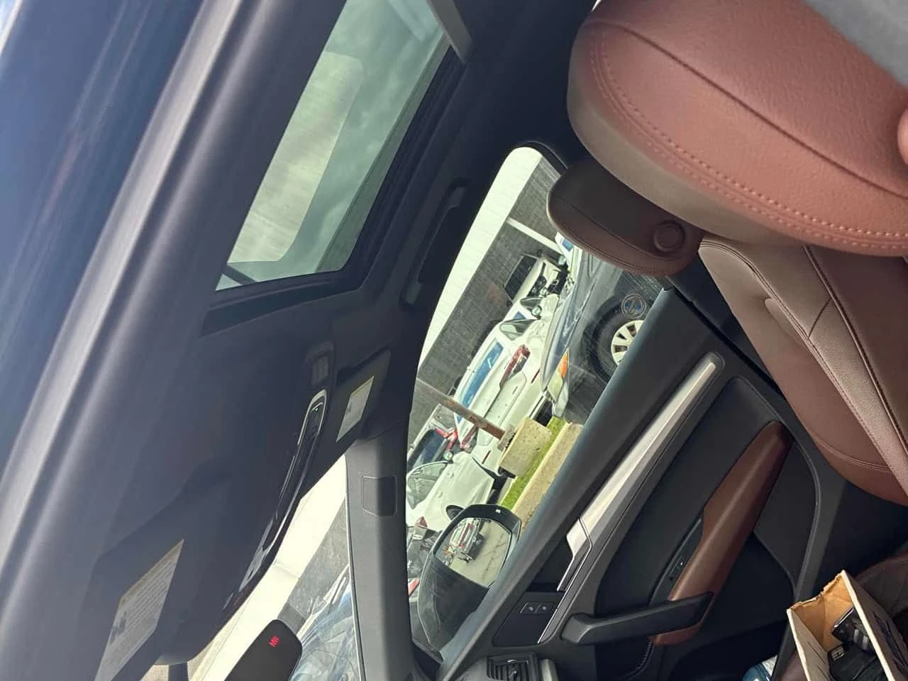 Audi Q5 * Technik * 360 * ПОДГРЕВИ * 2 КЛЮЧА, снимка 13 - Автомобили и джипове - 54383762