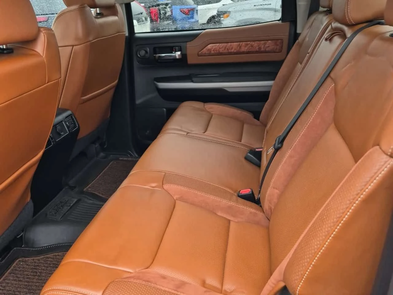 Toyota Tundra PLATINUM CREW CAB SHORT BED| 2 КЛЮЧА| ПОДГР| ОБДУХ, снимка 14 - Автомобили и джипове - 54567931