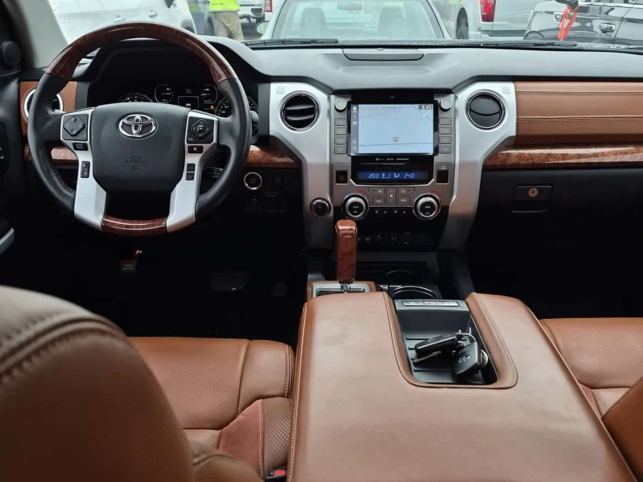 Toyota Tundra PLATINUM CREW CAB SHORT BED| 2 КЛЮЧА| ПОДГР| ОБДУХ, снимка 9 - Автомобили и джипове - 54567931