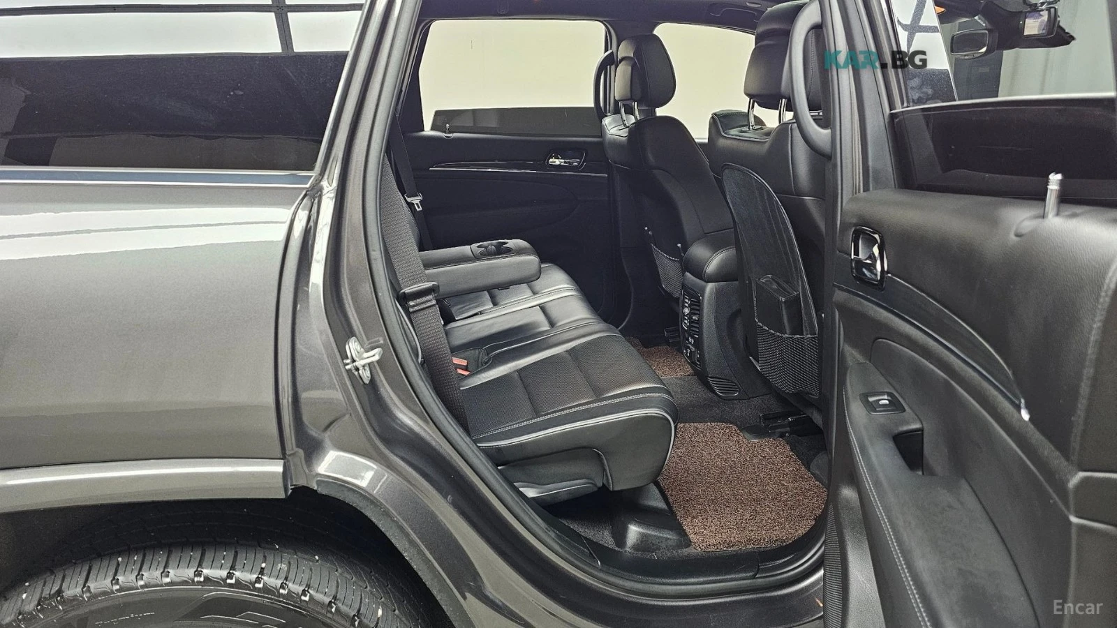 Jeep Cherokee * 3.6* OVERLAND* AWD* ПОДГРЕВ* ОБДУХВАНЕ* ПАНОРАМА, снимка 10 - Автомобили и джипове - 54850806
