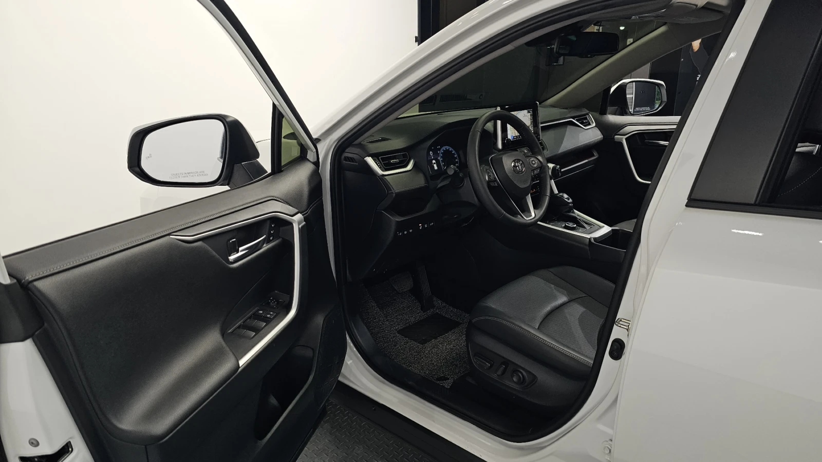 Toyota Rav4 * LIMITED* HYBRID* AWD* , снимка 13 - Автомобили и джипове - 55086873