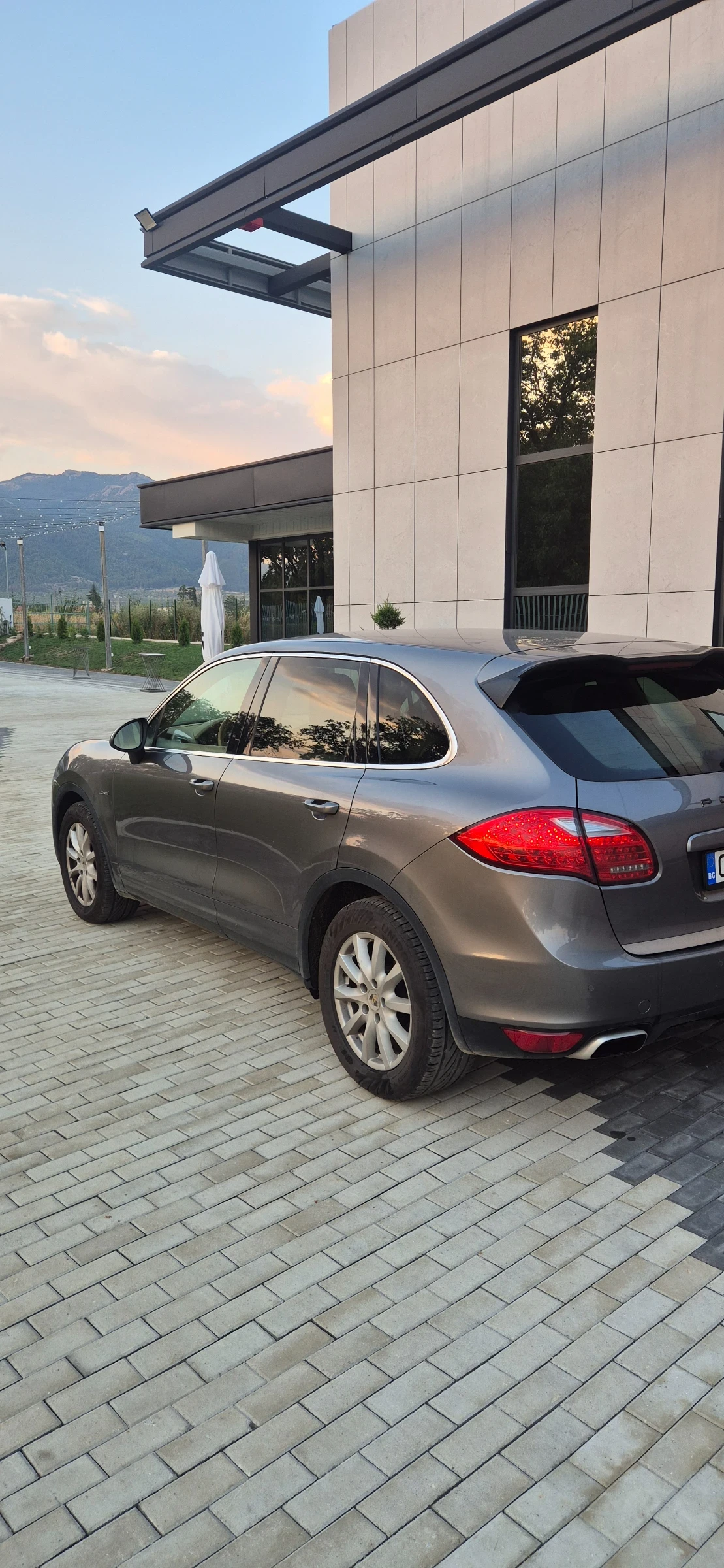 Porsche Cayenne, снимка 4 - Автомобили и джипове - 55582213