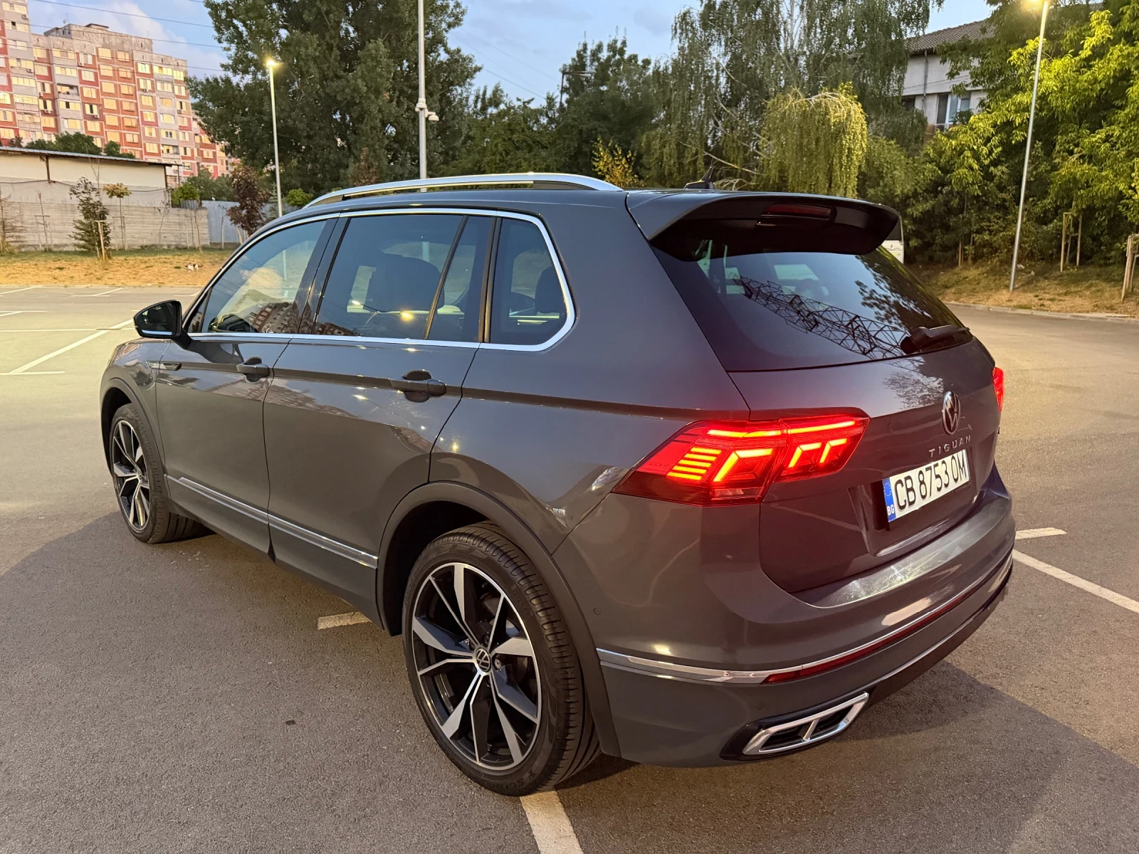 VW Tiguan 2.0 / R-LINE / 4x4 | Mobile.bg � ����������� 7