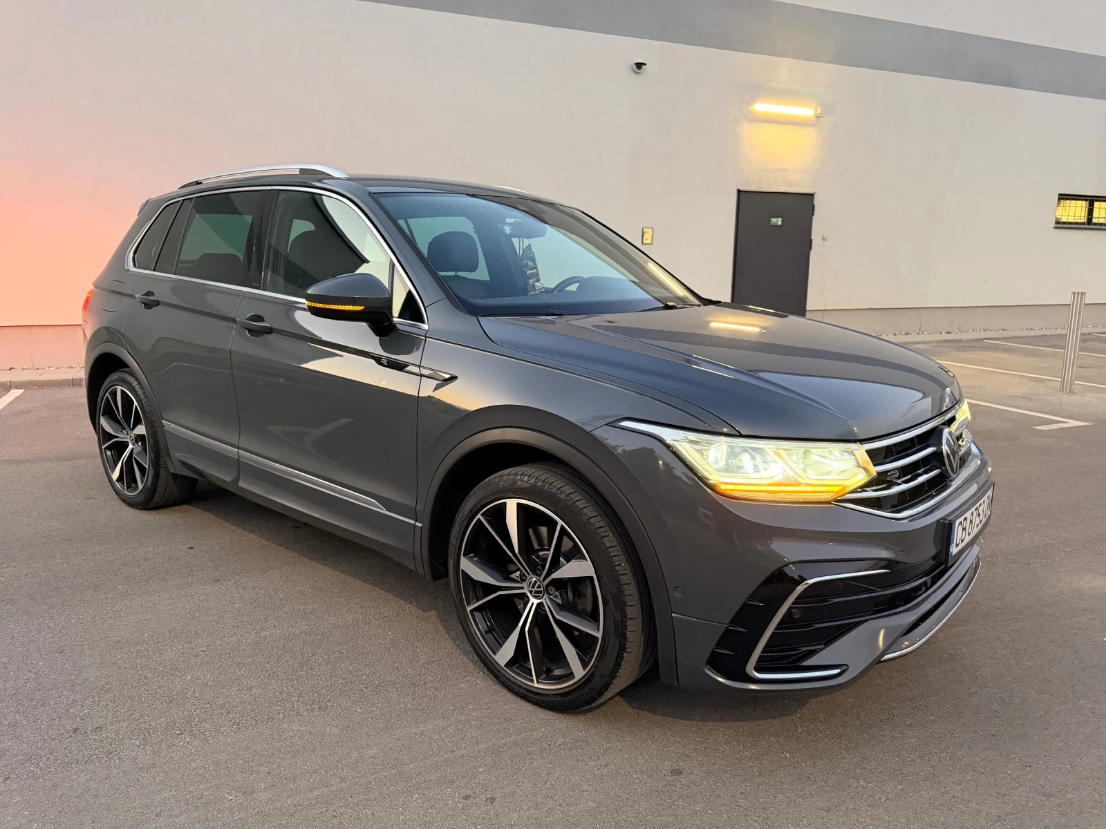 VW Tiguan 2.0 / R-LINE / 4x4 | Mobile.bg � ����������� 6