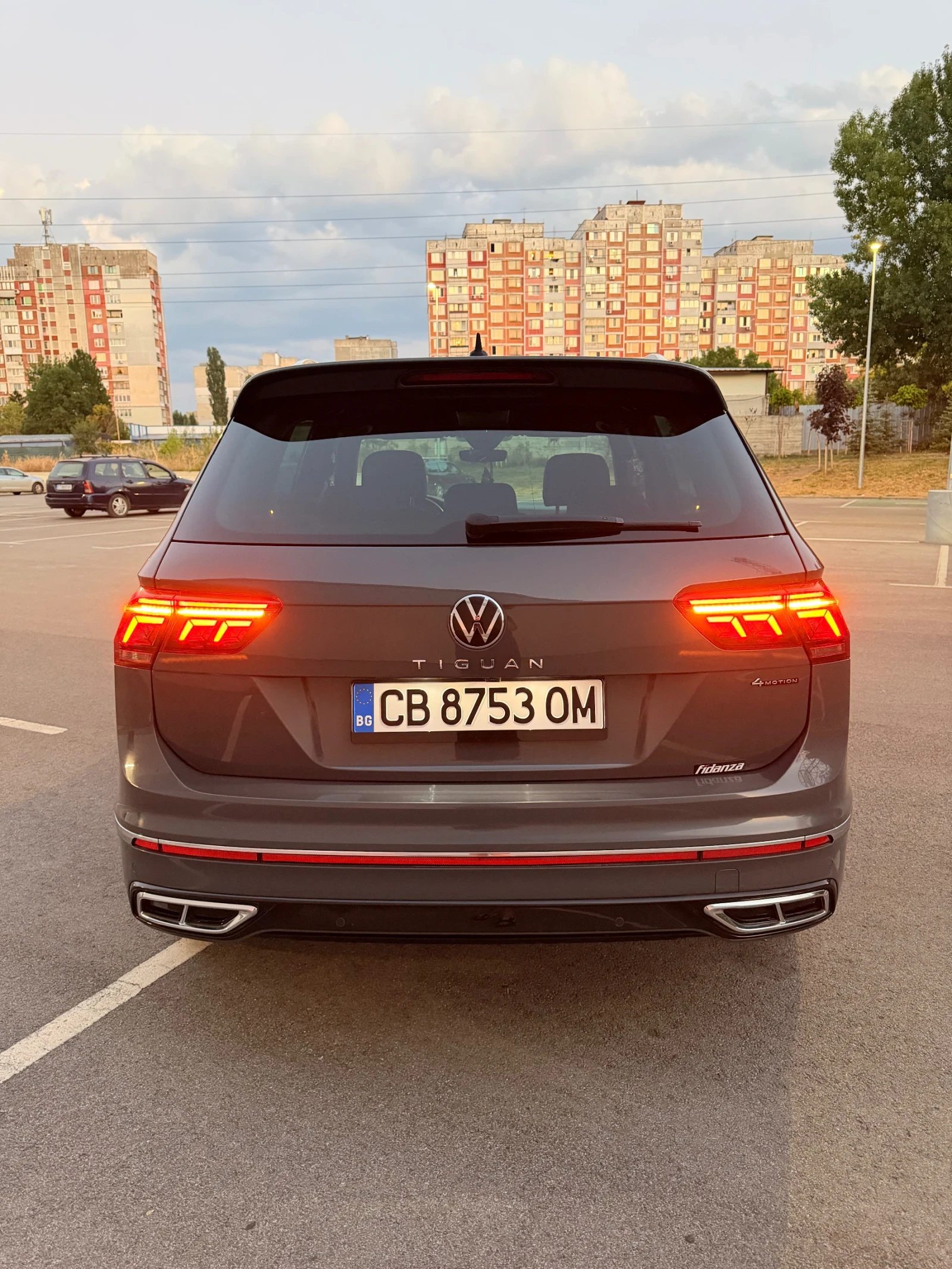 VW Tiguan 2.0 / R-LINE / 4x4 | Mobile.bg � ����������� 5