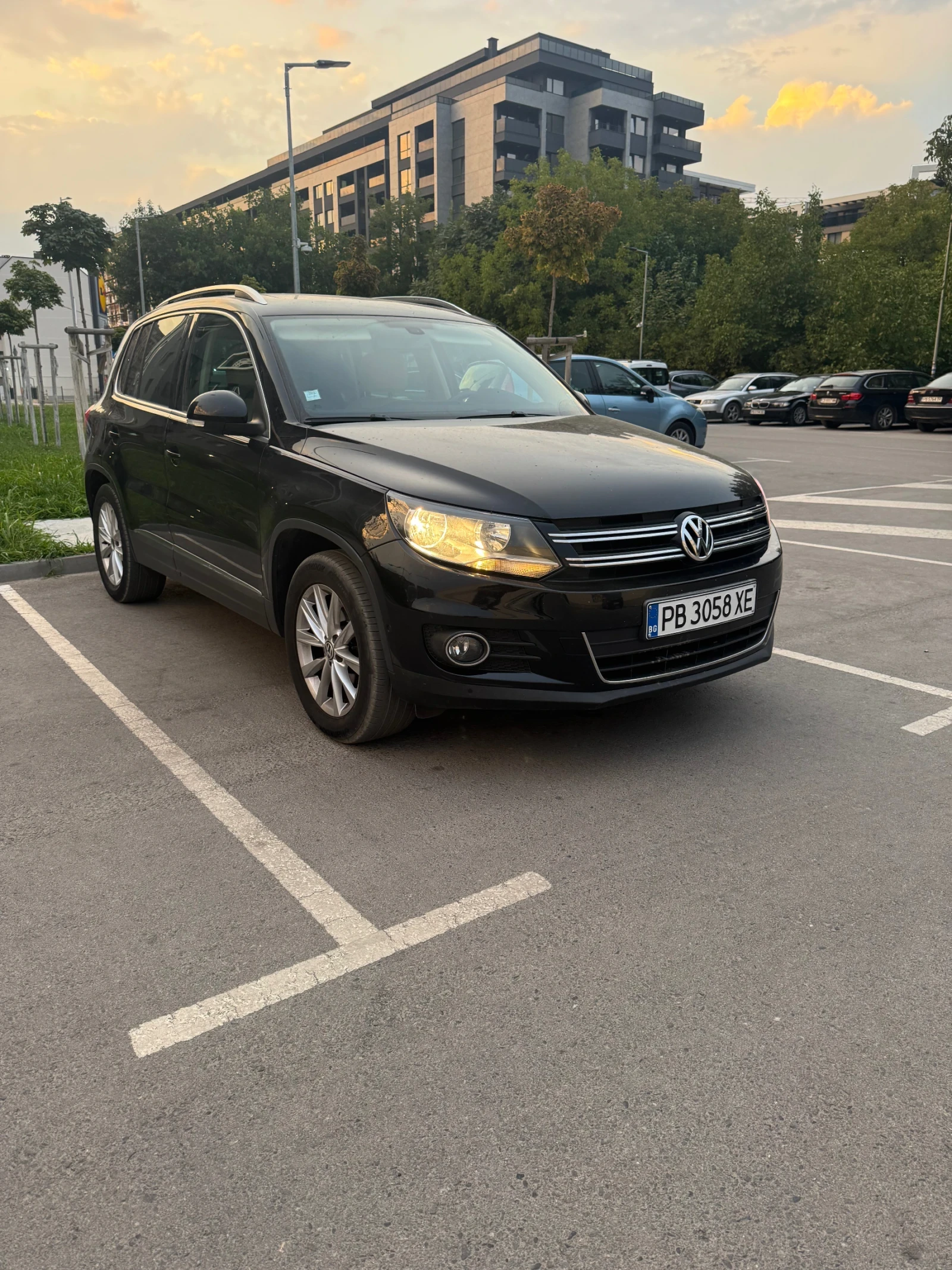 VW Tiguan, снимка 3 - Автомобили и джипове - 55982046
