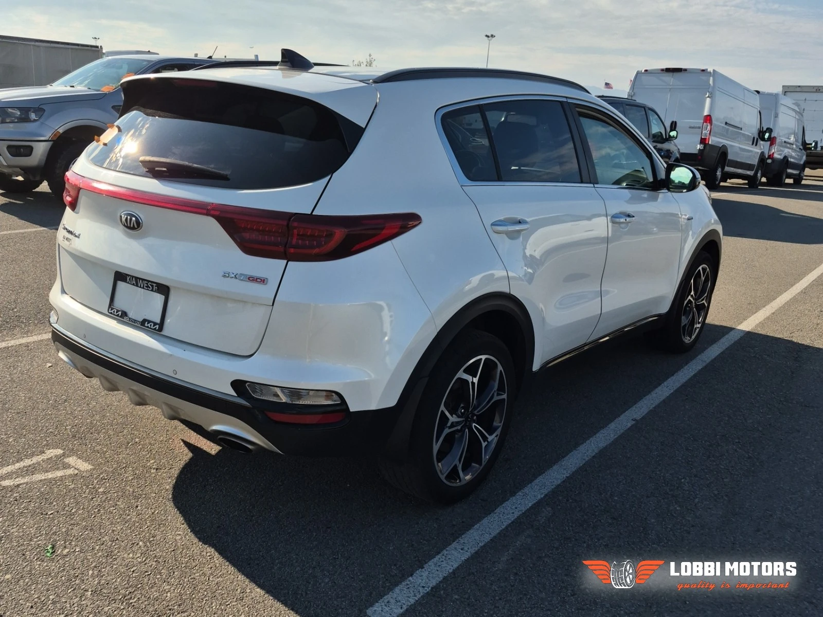 Kia Sportage, снимка 3 - Автомобили и джипове - 56018384