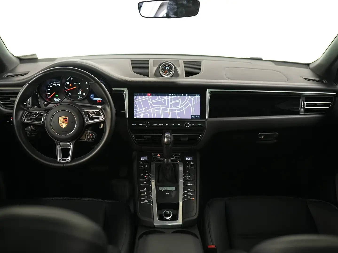 Porsche Macan GTS* Sport Chrono* Pano* 360* BOSE* LCA* PDLS+ * K, снимка 11 - Автомобили и джипове - 56207688