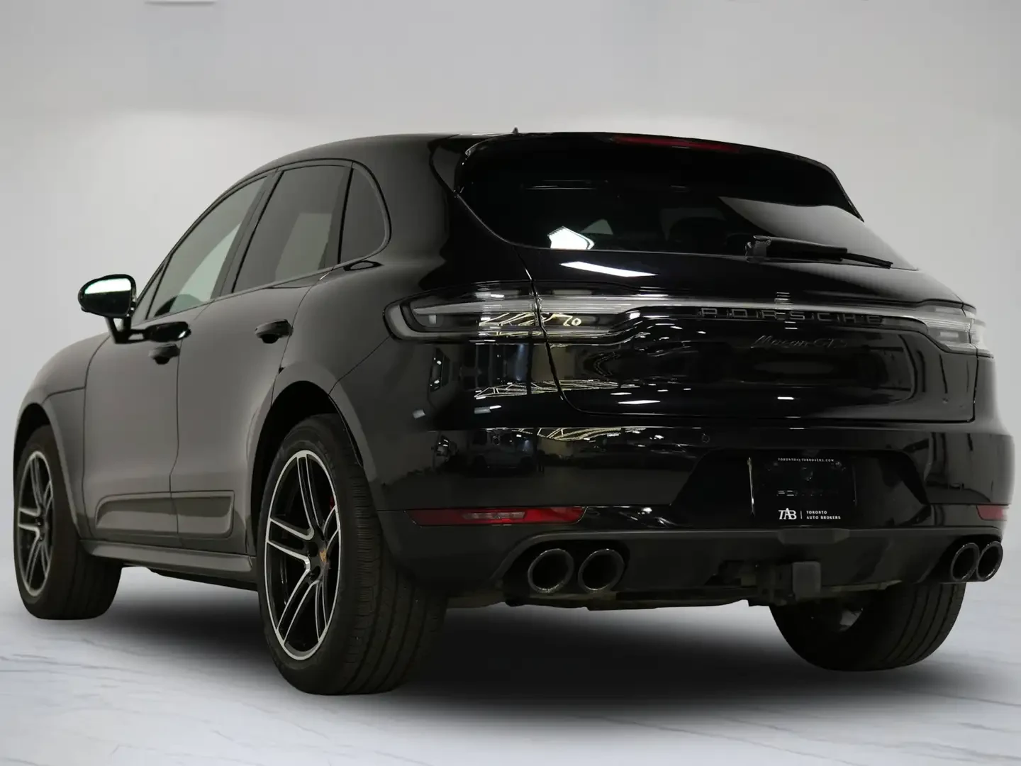 Porsche Macan GTS* Sport Chrono* Pano* 360* BOSE* LCA* PDLS+ * K, снимка 3 - Автомобили и джипове - 56207688