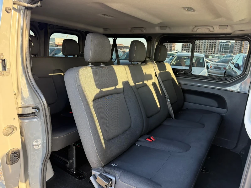 Renault Trafic 1.6D CH 9m 155000km, снимка 9 - Бусове и автобуси - 52301530