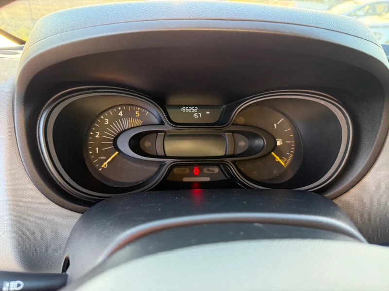 Renault Trafic 1.6D CH 9m 155000km, снимка 11 - Бусове и автобуси - 52301530