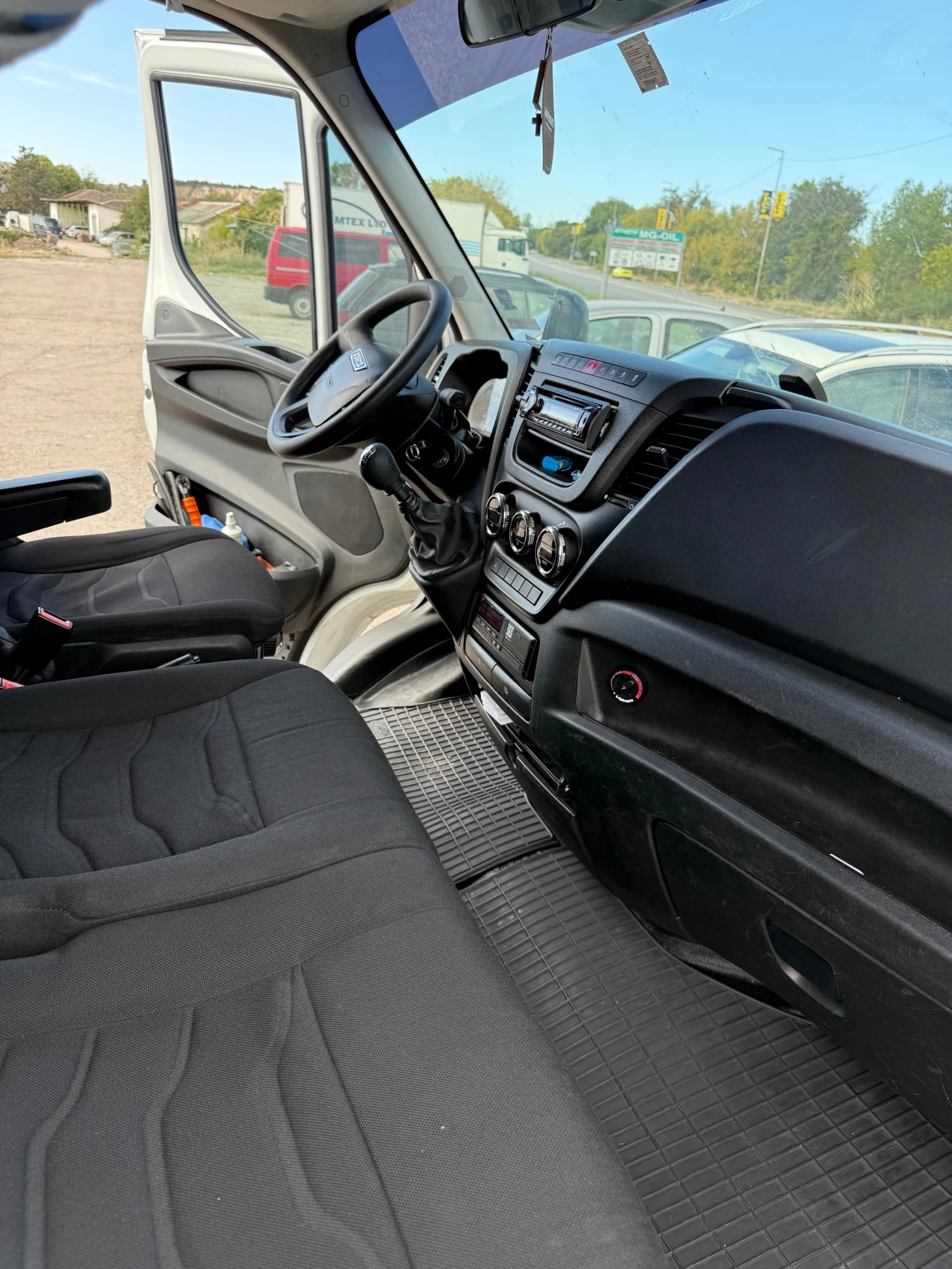 Iveco 35c17 Собствен лизинг - изображение 4