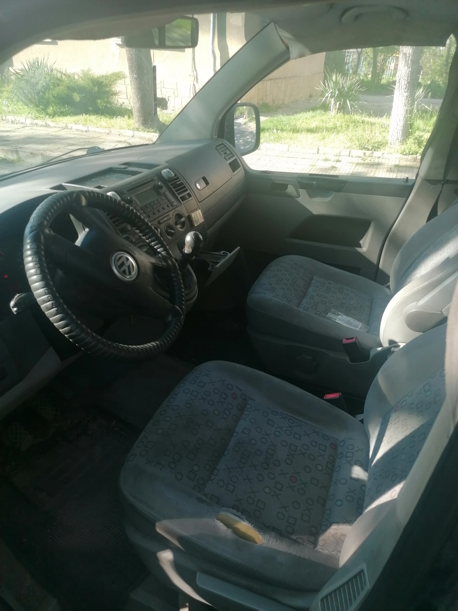 VW T5 2.5 TDI, снимка 2 - Бусове и автобуси - 54313940