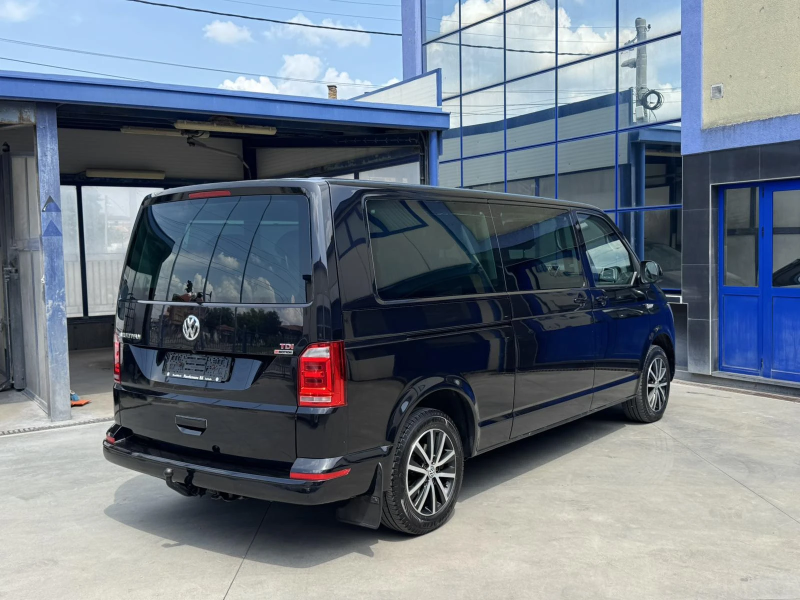 VW T6 LONG HIGLINE 204к.с КОЖА ПАМЕТ КАМЕРИ, снимка 11 - Бусове и автобуси - 54792612