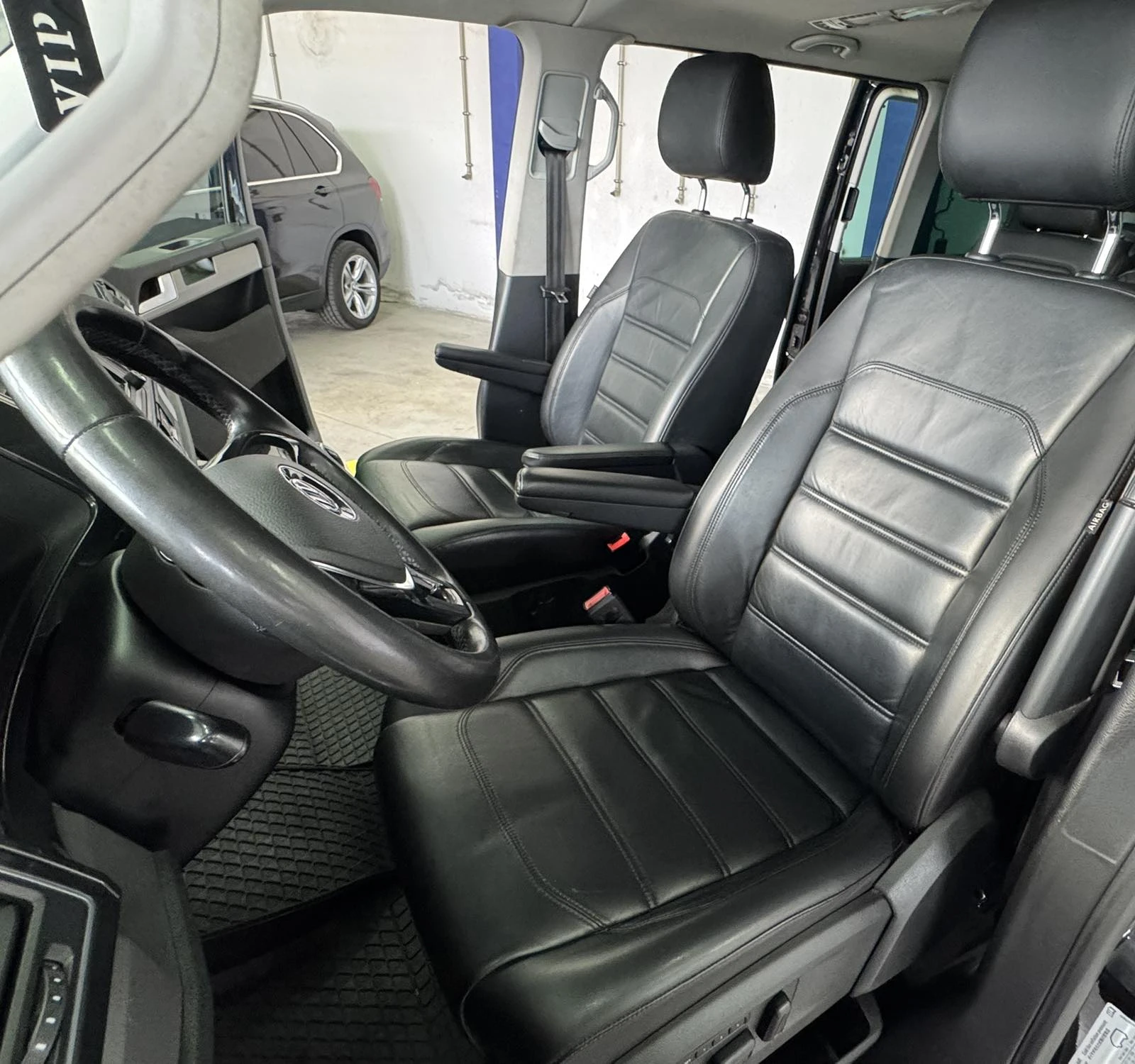 VW T6 LONG HIGLINE 204к.с КОЖА ПАМЕТ КАМЕРИ, снимка 4 - Бусове и автобуси - 54792612