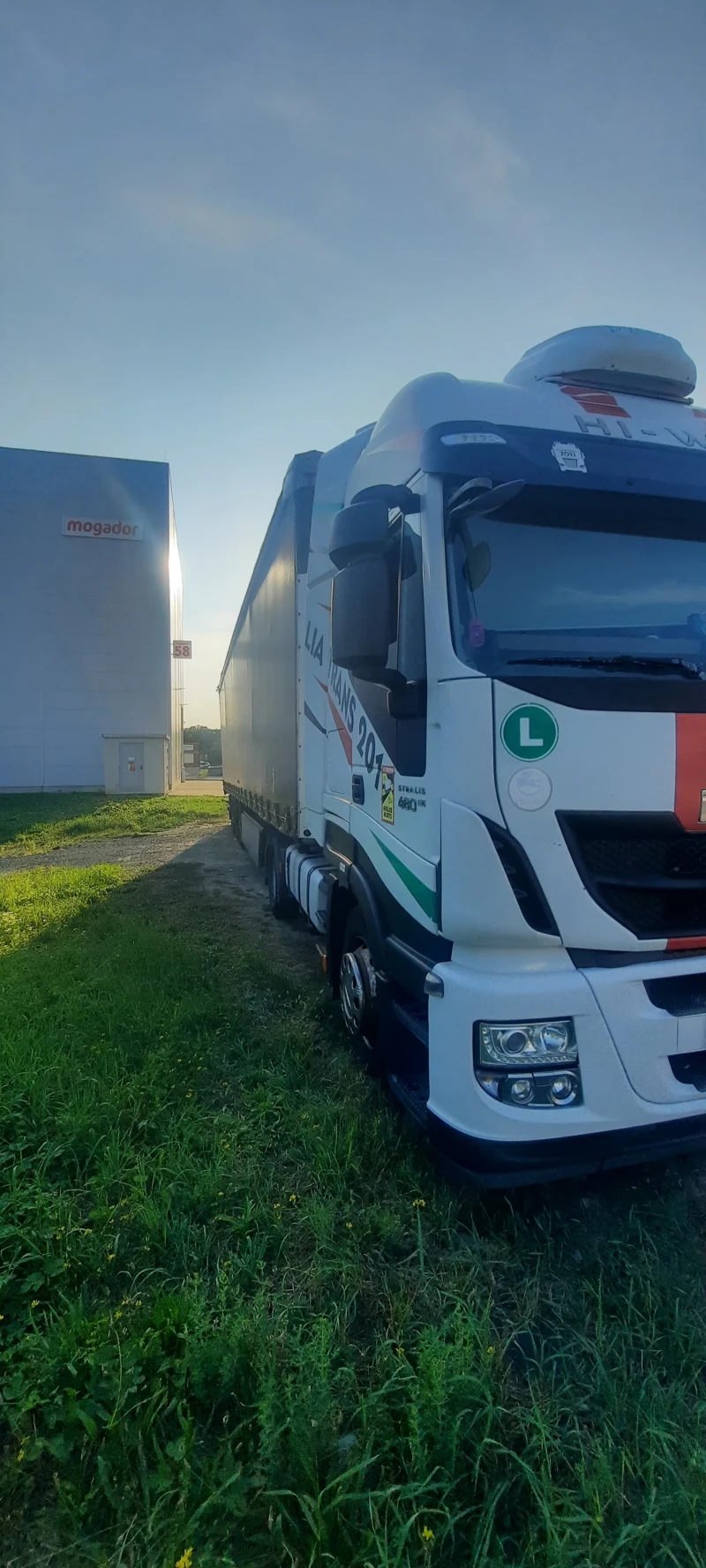 Iveco Stralis Мега , снимка 3 - Камиони - 47940472