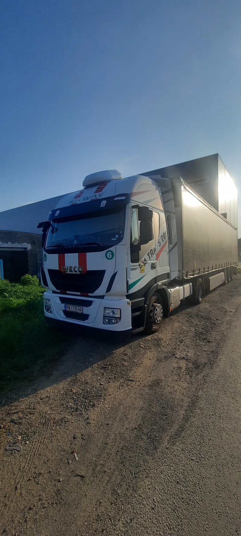 Iveco Stralis Мега , снимка 2 - Камиони - 47940472