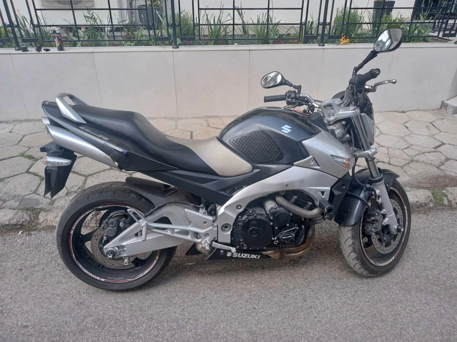 Suzuki Gsr 600, снимка 1
