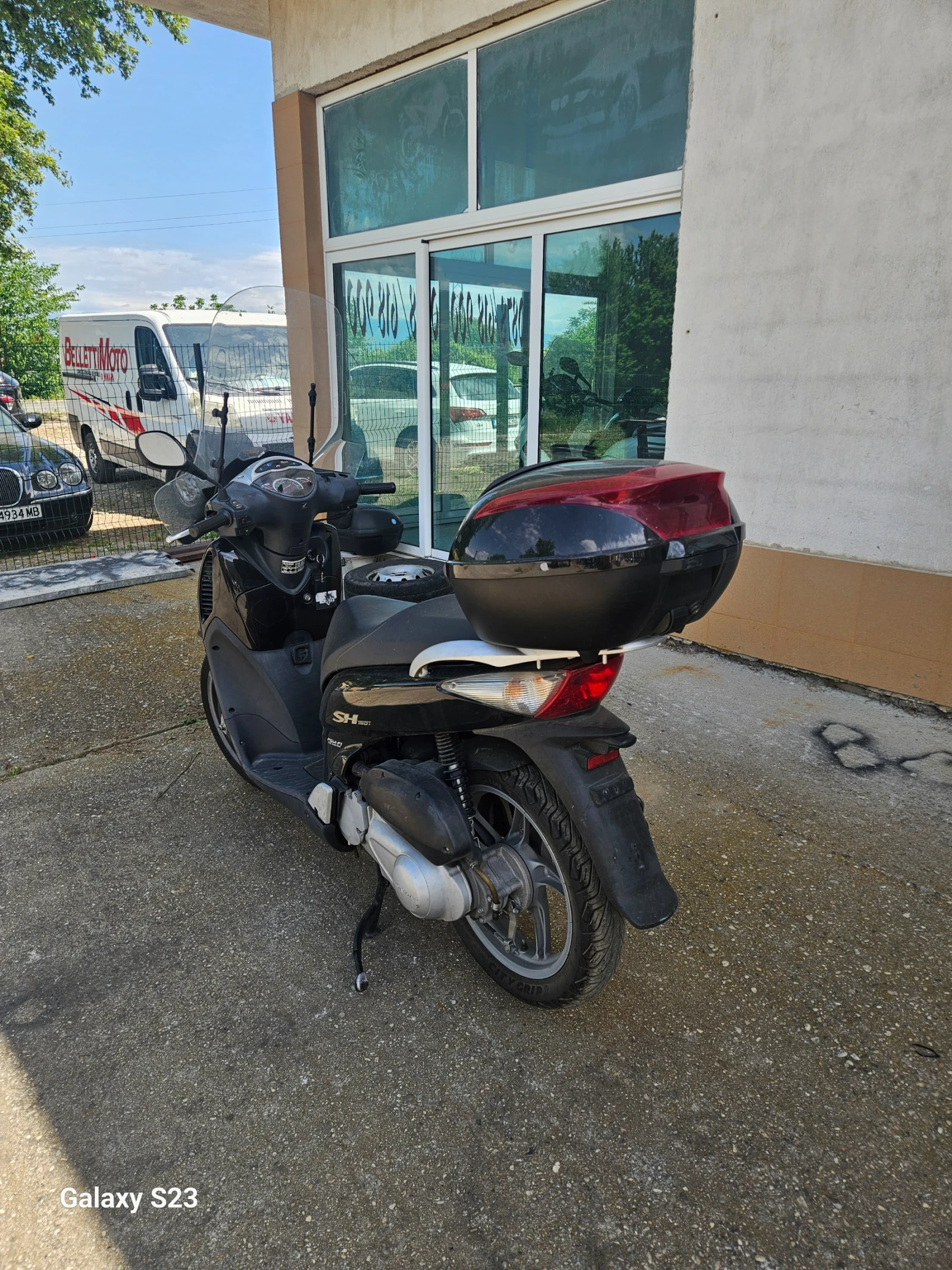 Honda Sh Perfekten 150cc, снимка 5 - Мотоциклети и мототехника - 54572243