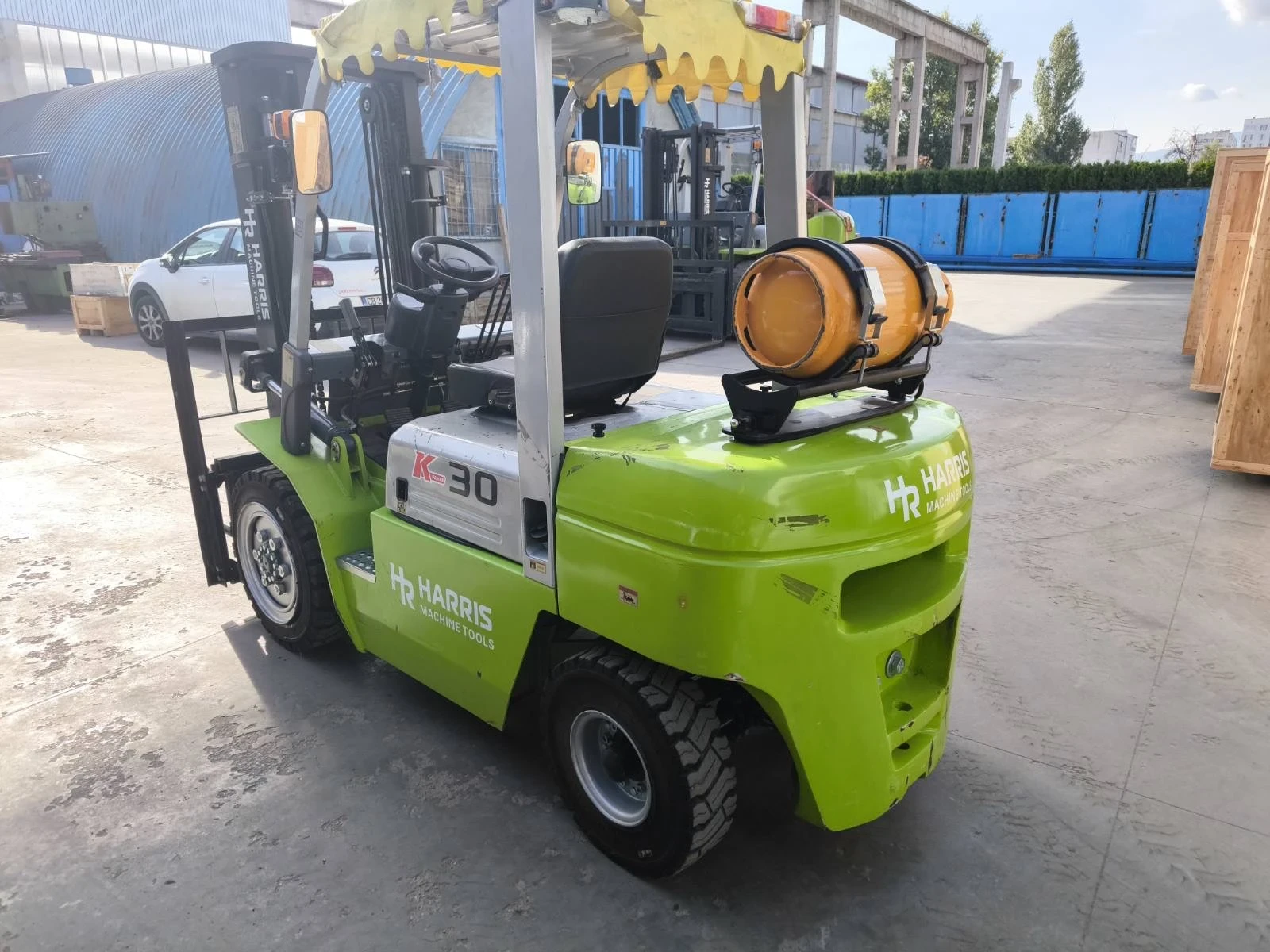 ������� Nissan K25 ���/������ | Mobile.bg � ����������� 3