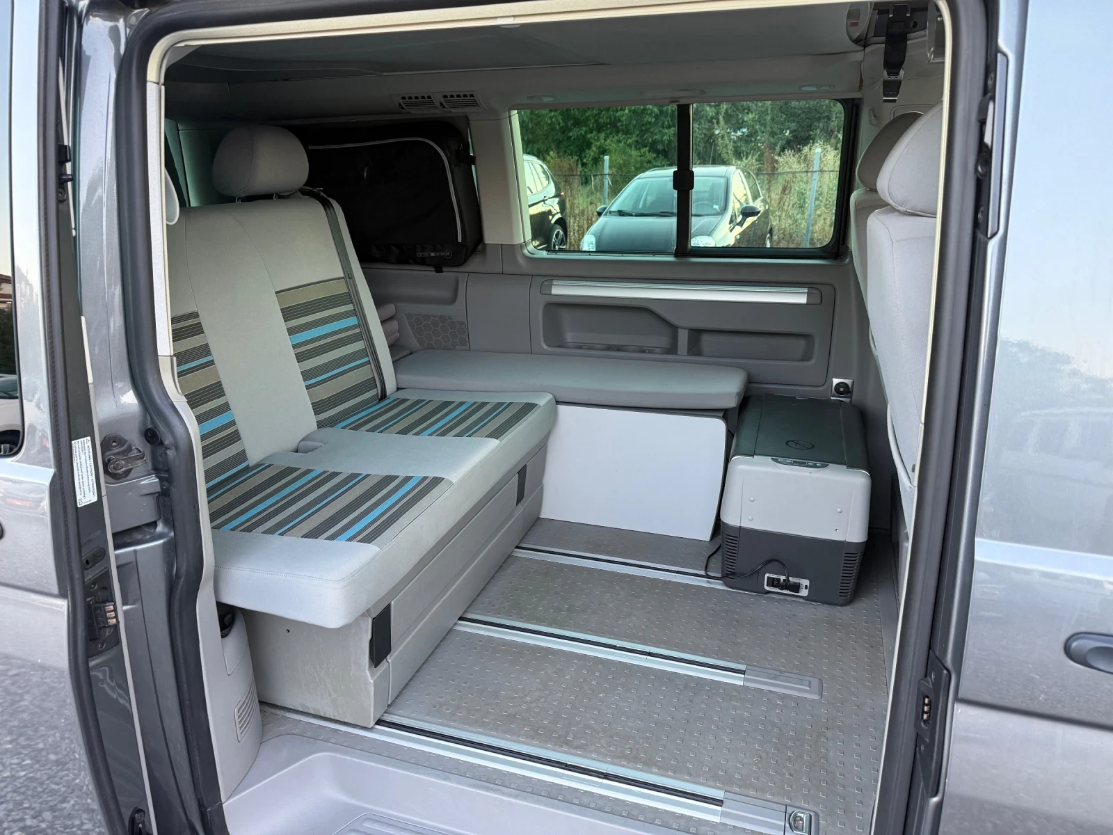 Кемпер VW California Face 2.0 TDI (180 кс)4x4/DSG/6+ 1/94х.к, снимка 12 - Каравани и кемпери - 55683965