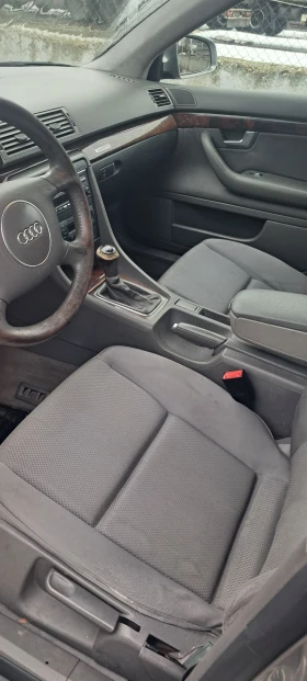 Audi A4 - 2700 € / 5280.74 лв. - 22528700 8