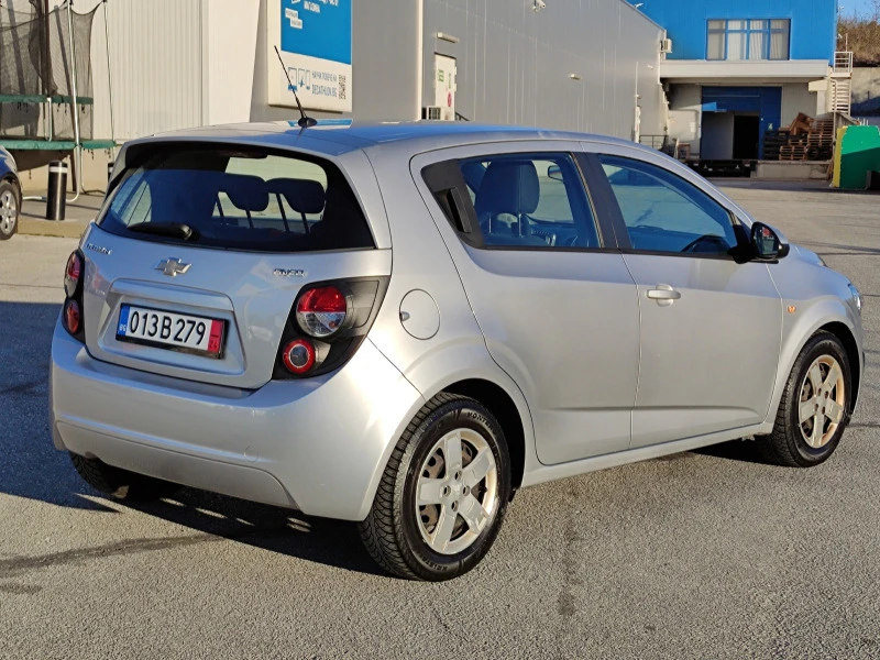 Chevrolet Aveo 1.4i Sport, снимка 4 - Автомобили и джипове - 42448506