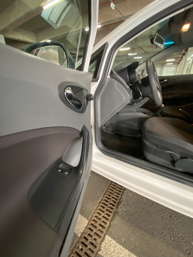 Seat Ibiza SC, снимка 7 - Автомобили и джипове - 46436921