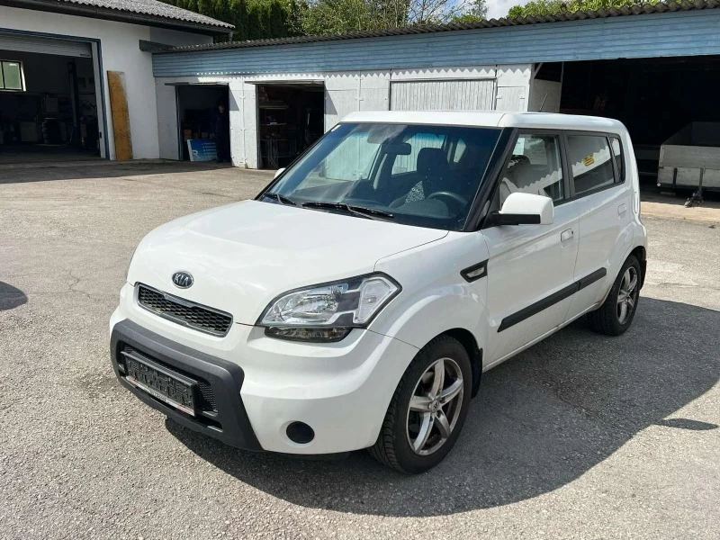 Kia Soul 1, 6 CRDI klima, снимка 1 - Автомобили и джипове - 47404520