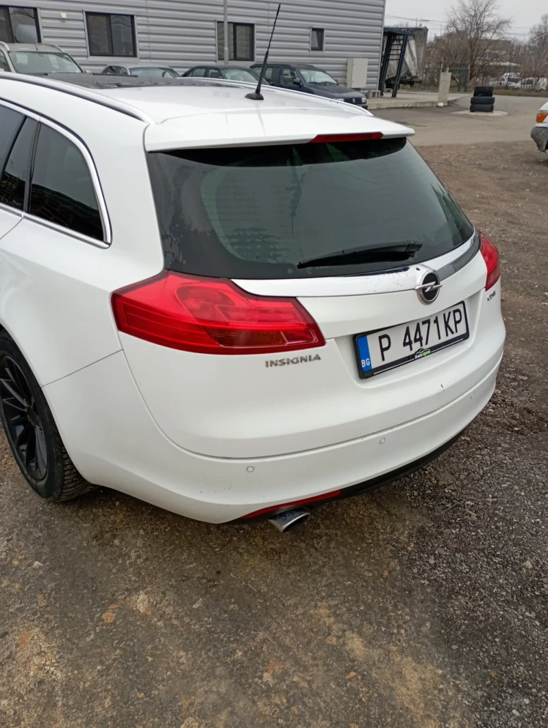 Opel Insignia, снимка 4 - Автомобили и джипове - 48711240