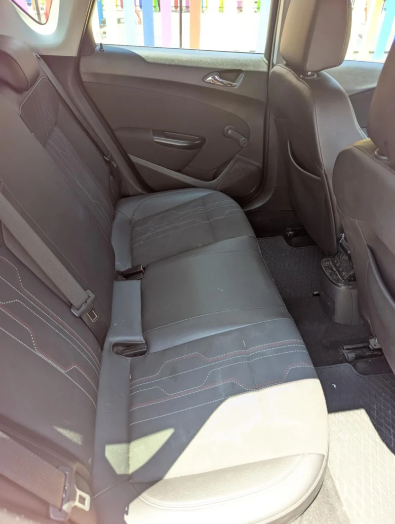 Opel Astra, снимка 13 - Автомобили и джипове - 52488527