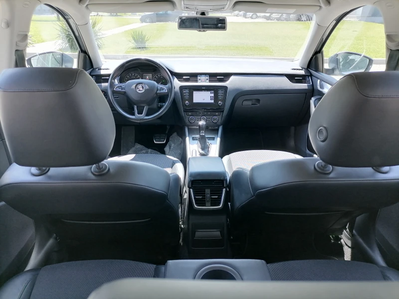 Skoda Octavia 2.0 TDI DSG, снимка 11 - Автомобили и джипове - 51156021