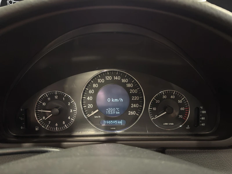 Mercedes-Benz CLK 500 AMG пакет, снимка 17 - Автомобили и джипове - 52090087
