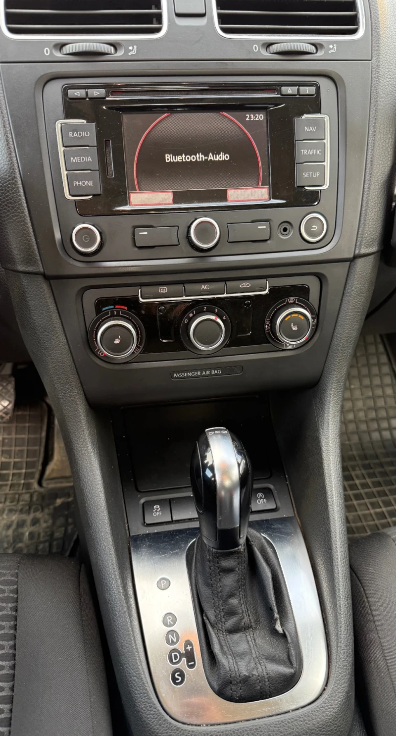 VW Golf 1.6 BlueTdi Автоматик Dsg 7 Скорости Навигация, снимка 10 - Автомобили и джипове - 52755870